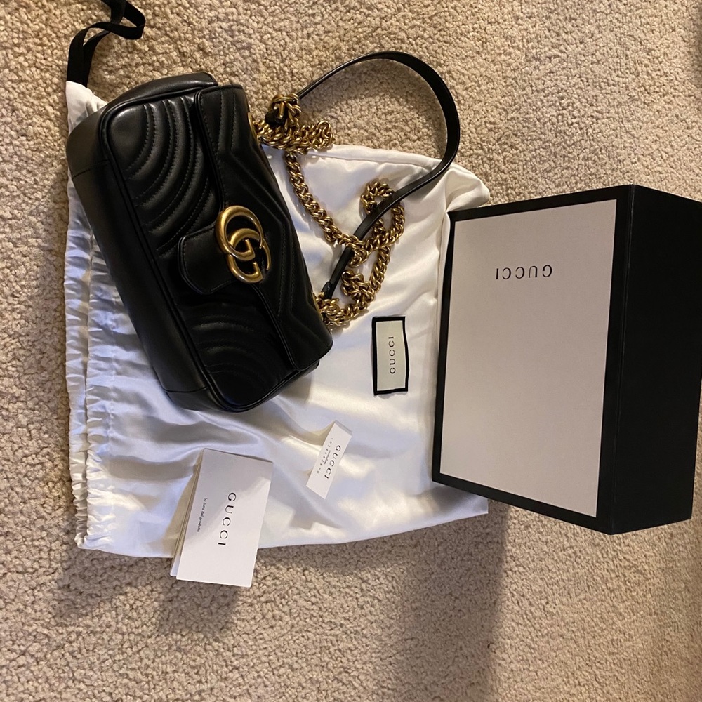 gucci GG Marmont matelassé mini bag